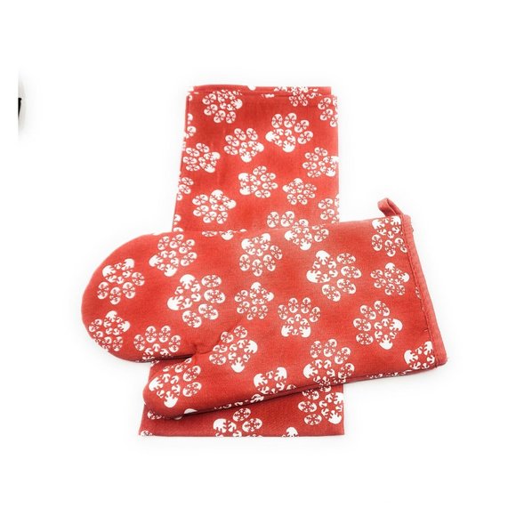 Animal Rescue Paw Prints Kitchen Towen + Oven Mitt Red + White NEW - Picture 2 of 3